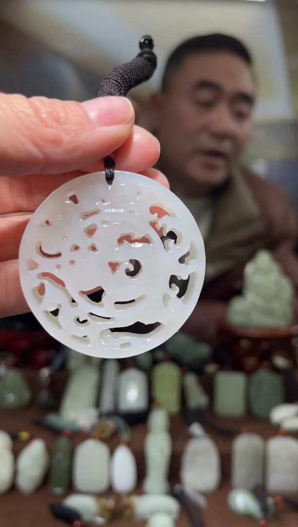 颈饰未镶嵌和田玉`