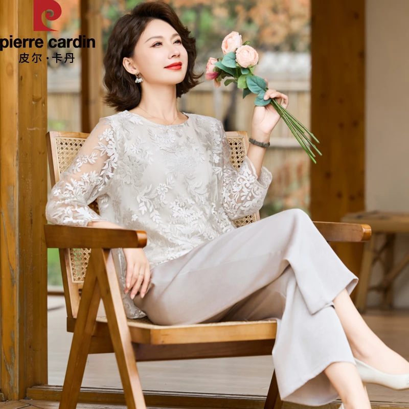 皮尔卡丹洋气妈妈春夏装套装2025新款蕾丝小衫中老年女圆领夏季休