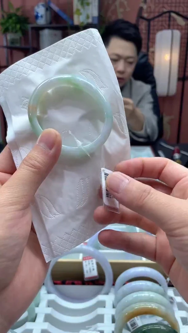 未镶嵌手镯翡翠00002011