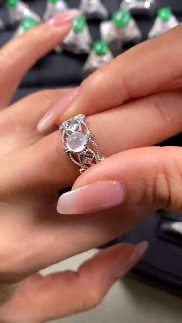 【闪购商品】翡翠戒指银S925镶嵌7750