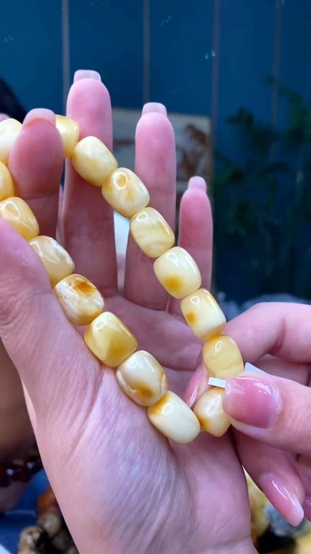 裸石琥珀未镶嵌11/10多样性发其一88