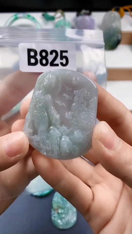 颈饰未镶嵌翡翠天然翡翠吊坠挂件