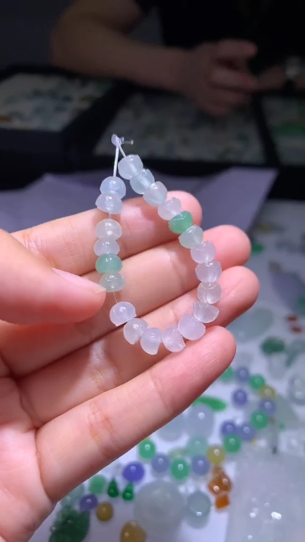 未镶嵌定制翡翠毛货