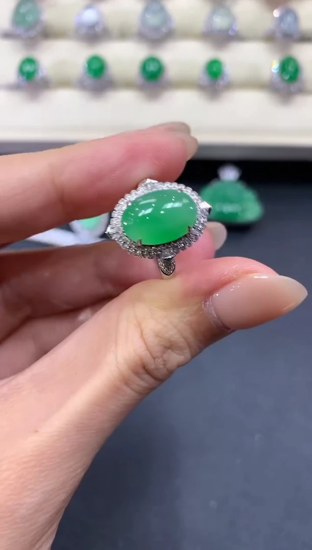 【闪购商品】翡翠戒指18K金镶嵌a139