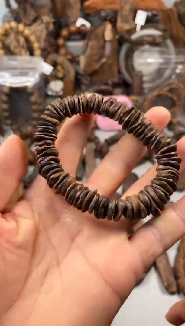 沉香沉香碎屑S*I 达拉干  沉香