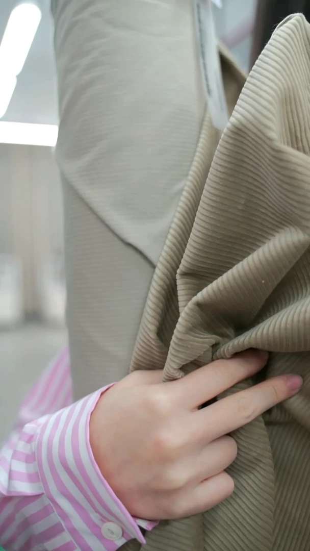 棉1.5米ARM.P高定超细腻棉质灯芯绒豆沙绿色衬衫料宽150CM316G/M