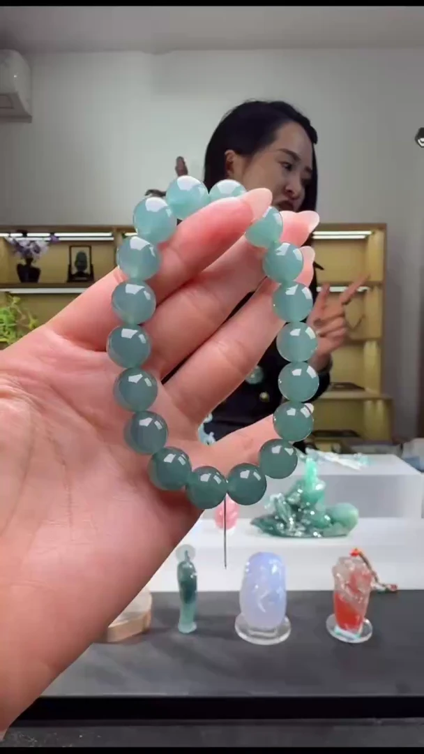 未镶嵌手串翡翠手串（多样性发其一）