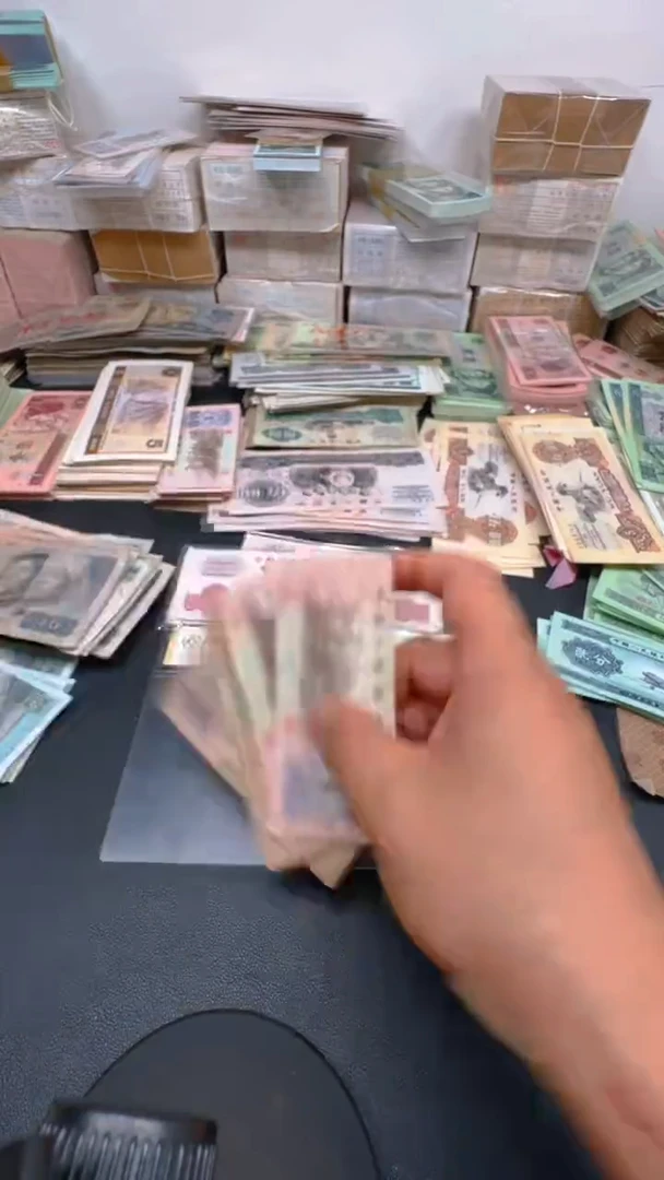 三版 下乡旧票差品散张 5张