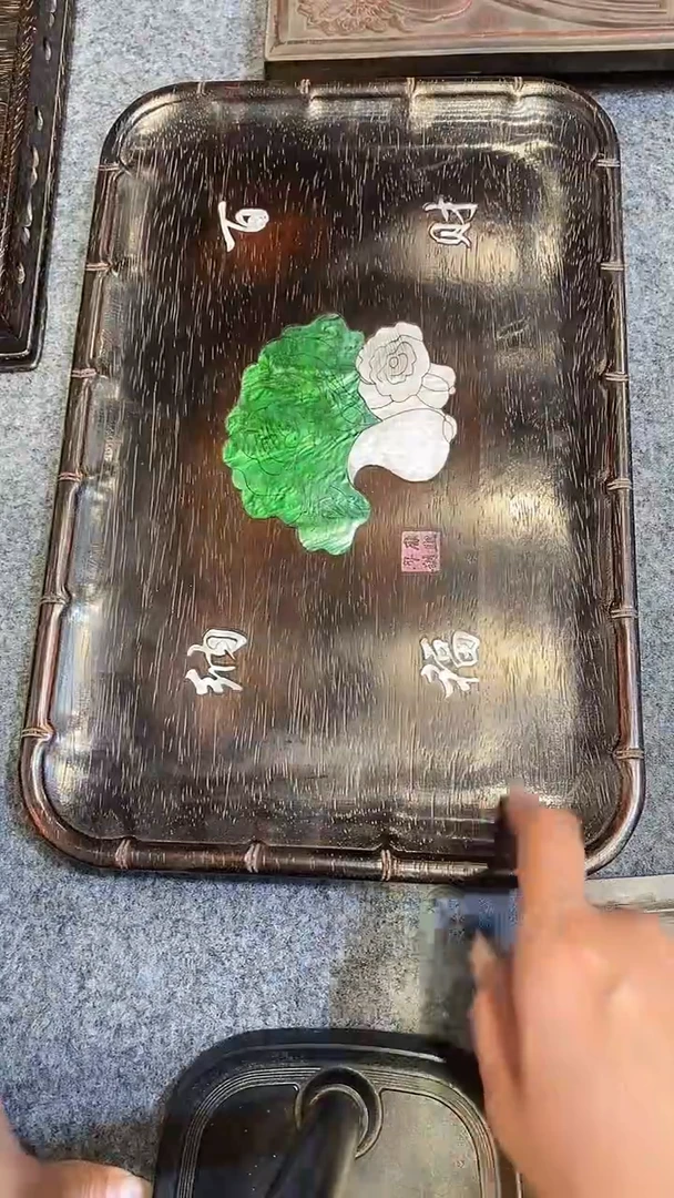 木紫檀雕刻一物一拍