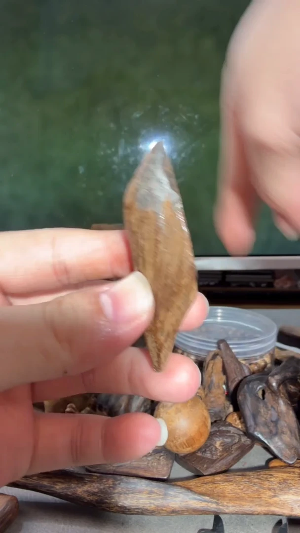 沉香手把件多样性发一