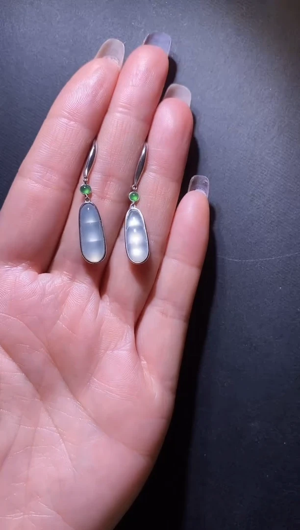 银S925镶嵌翡翠耳饰福豆耳坠