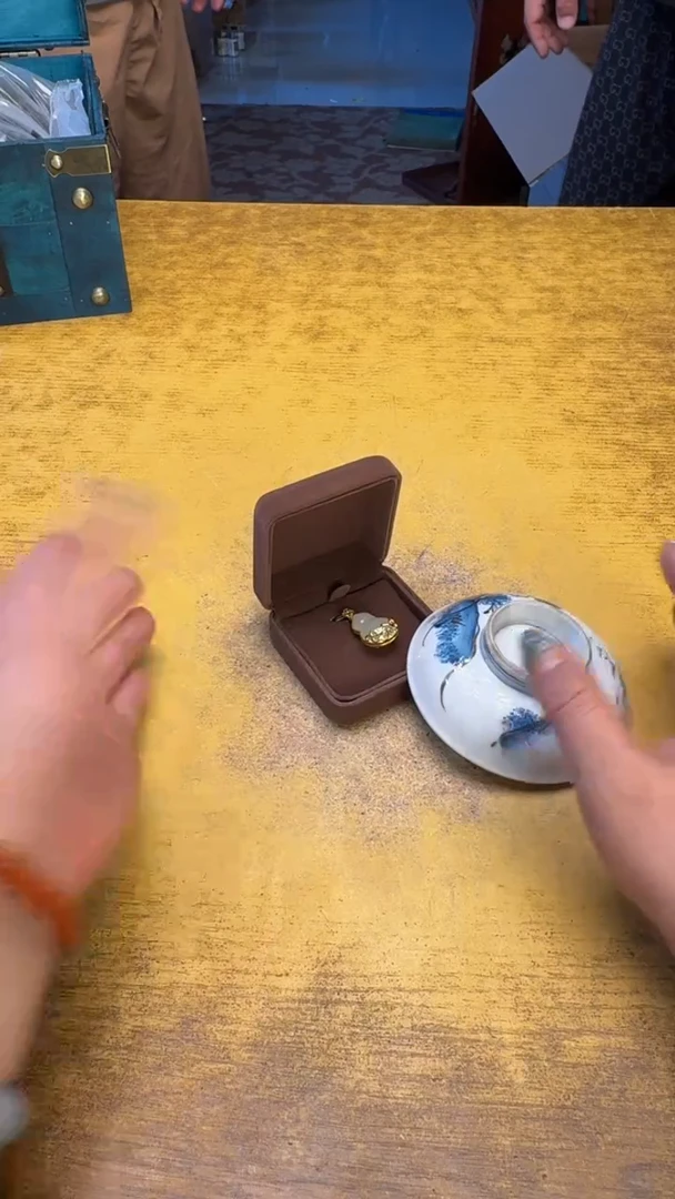 瓷器瓷瑕疵老破破143