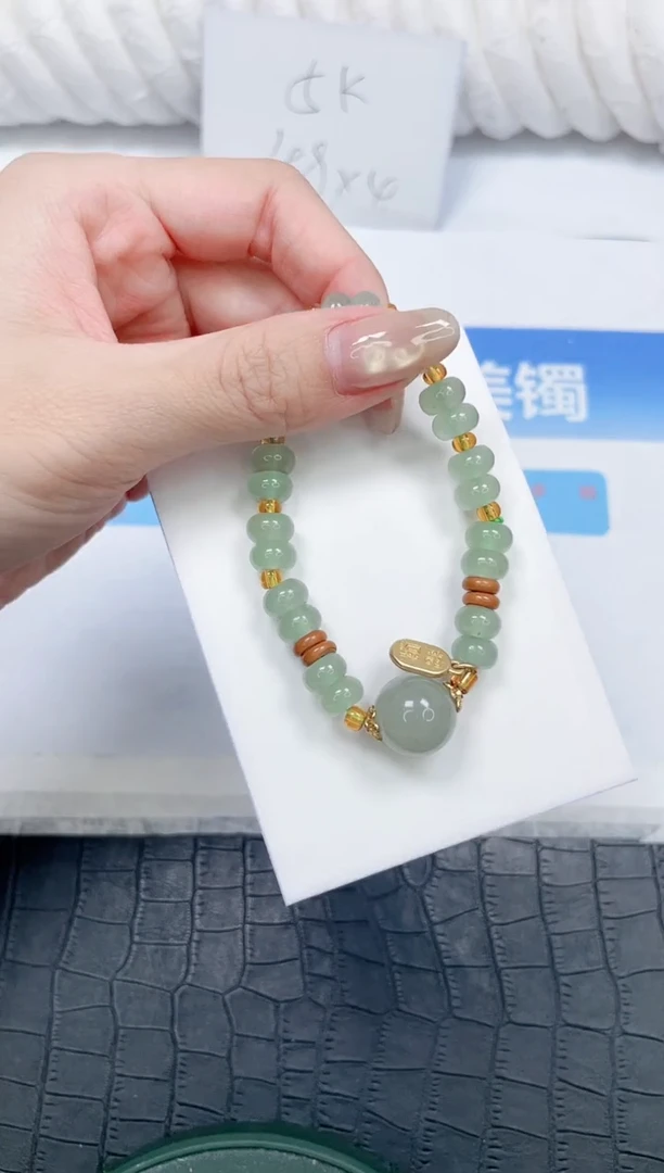 石英质玉手镯未镶嵌777