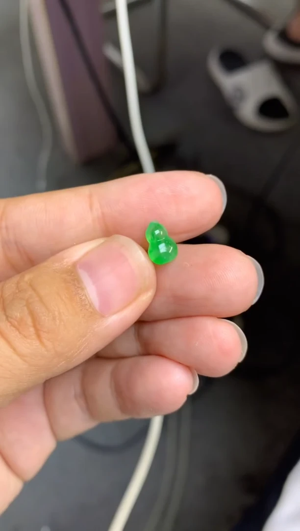 未镶嵌定制翡翠闲**月毛货