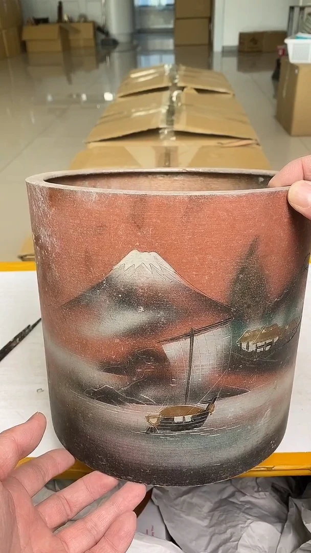 日瓷回流火钵一个