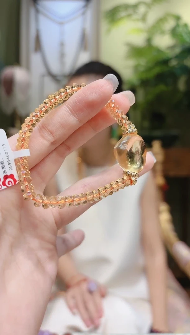 【闪购商品】水晶手串未镶嵌黄晶爱心黄水晶手串Y