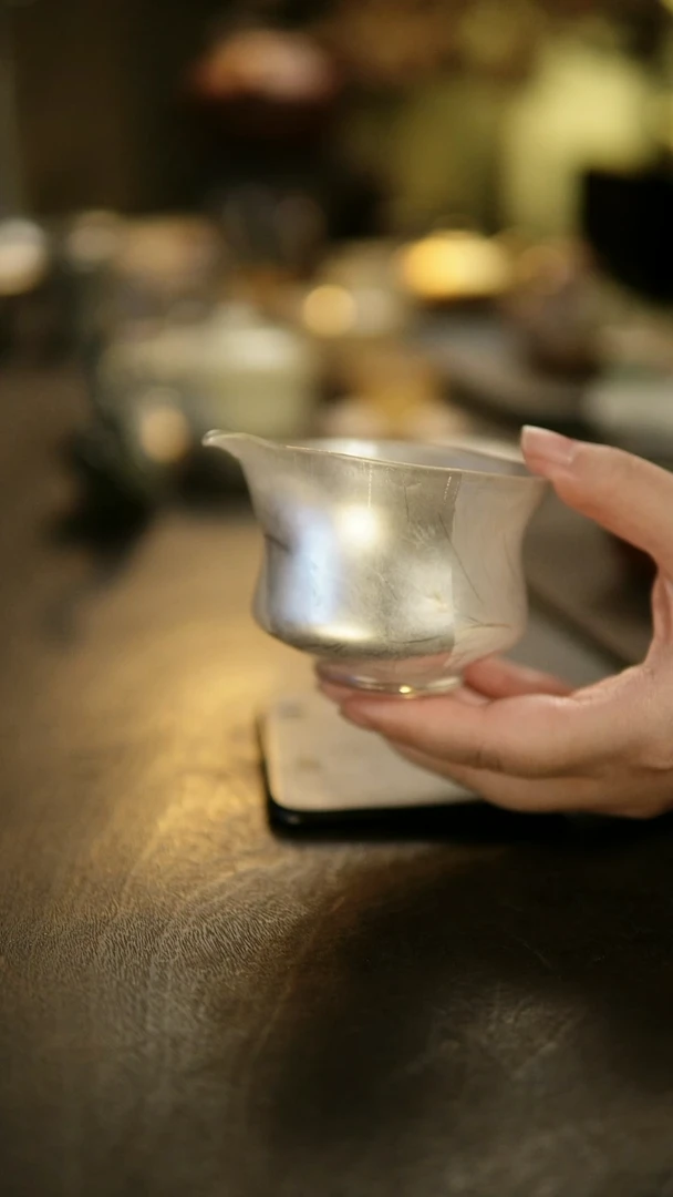 阿眠     沁叠影公道杯