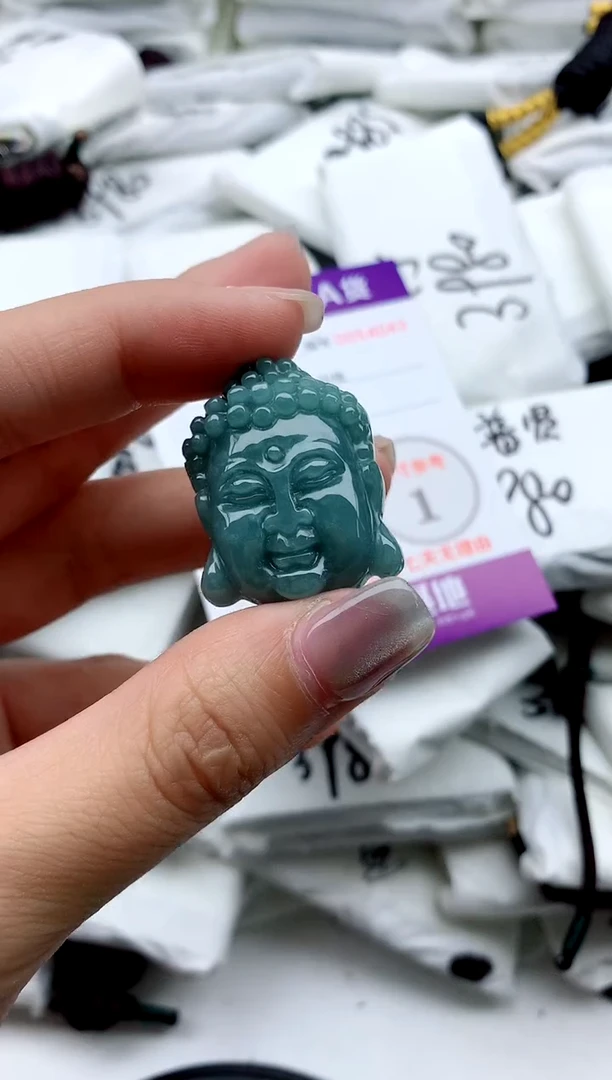 翡翠未镶嵌颈饰8888888888