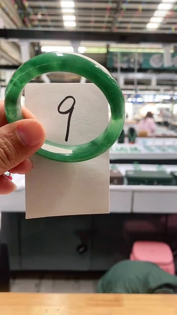 石英质玉手镯未镶嵌55+