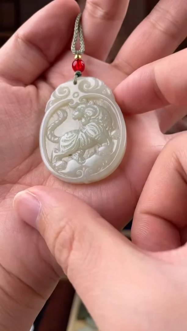 颈饰未镶嵌和田玉拍一发一，多样性发货