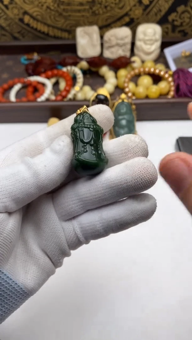 未镶嵌和田玉挂件和田玉观音挂件