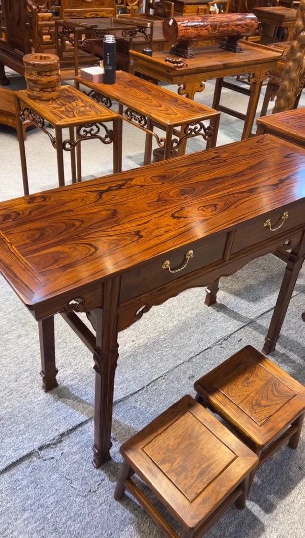 花梨木类木雕款书桌 红木家居