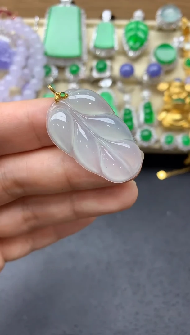 翡翠未镶嵌颈饰104国好珍宝