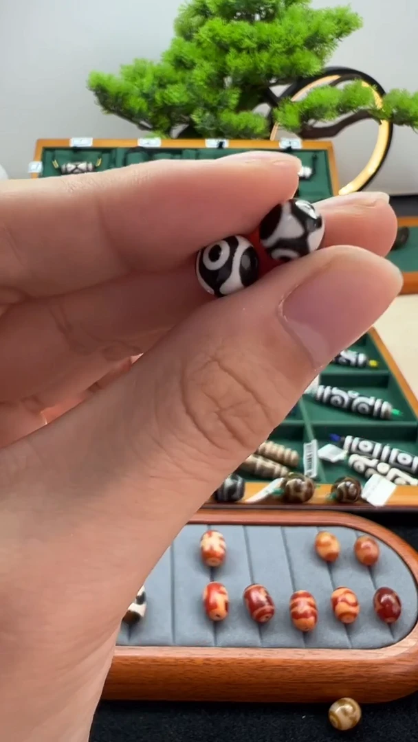 玛瑙/玉髓（覆膜）颈饰未镶嵌34.（微瑕随机发货）