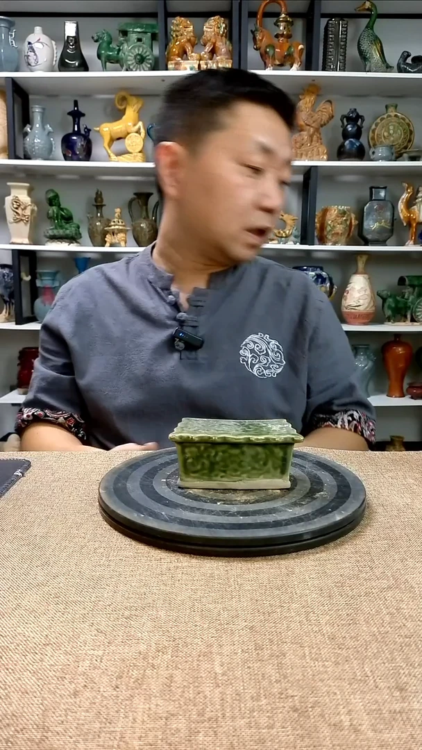 经典精美复古风格瓷器