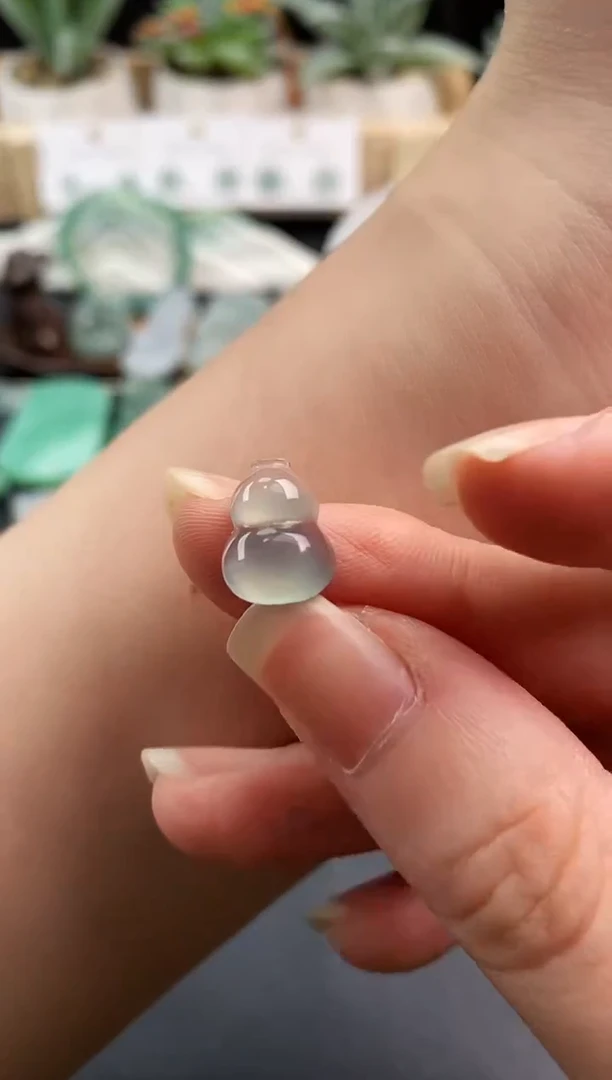 颈饰未镶嵌翡翠葫芦