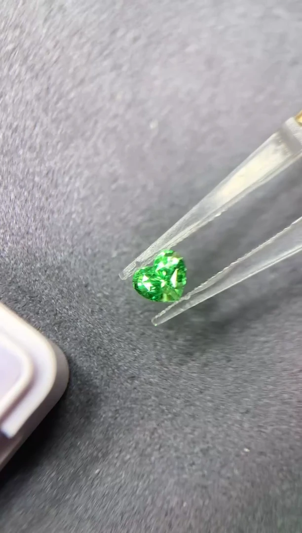 未镶嵌裸石石榴石（沙弗莱）1.01ct CGTL53003