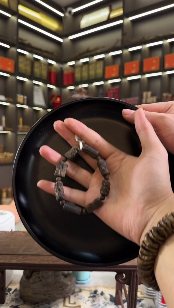 手串沉香单圈罗汉13克+多样性发货一条