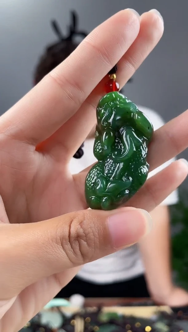 和田玉未镶嵌颈饰拍一发一，多样性发货