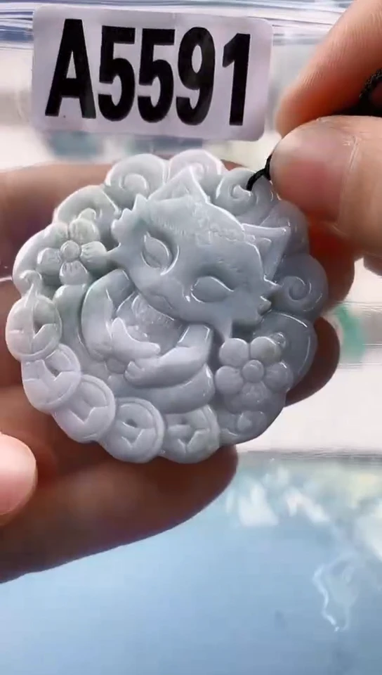 翡翠未镶嵌颈饰天然翡翠吊坠挂件