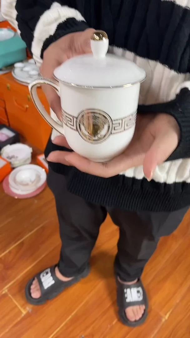 杯鸿辉家品牌瓷器，京东包邮！