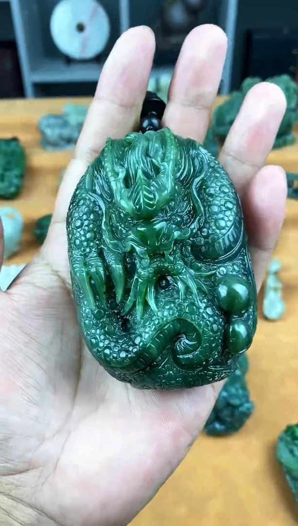 颈饰未镶嵌和田玉1