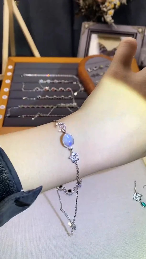 【闪购商品】水晶手链银S925镶嵌A109