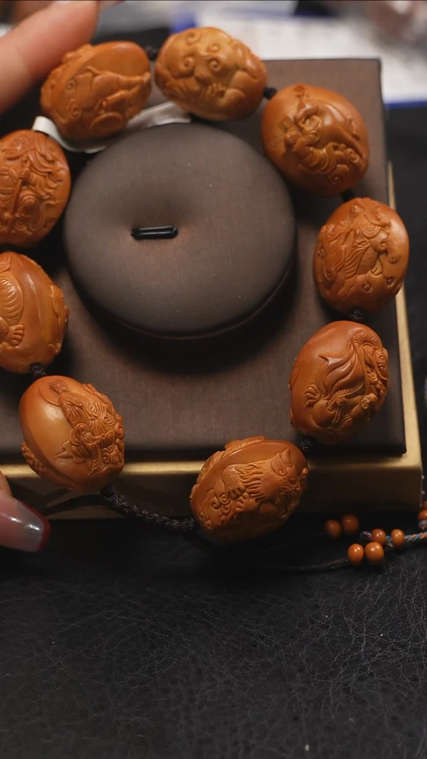 【闪购商品】橄榄核手串/手链鱼子精品核雕