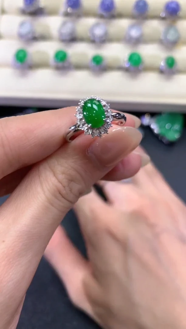 【闪购商品】翡翠戒指18K金镶嵌a79