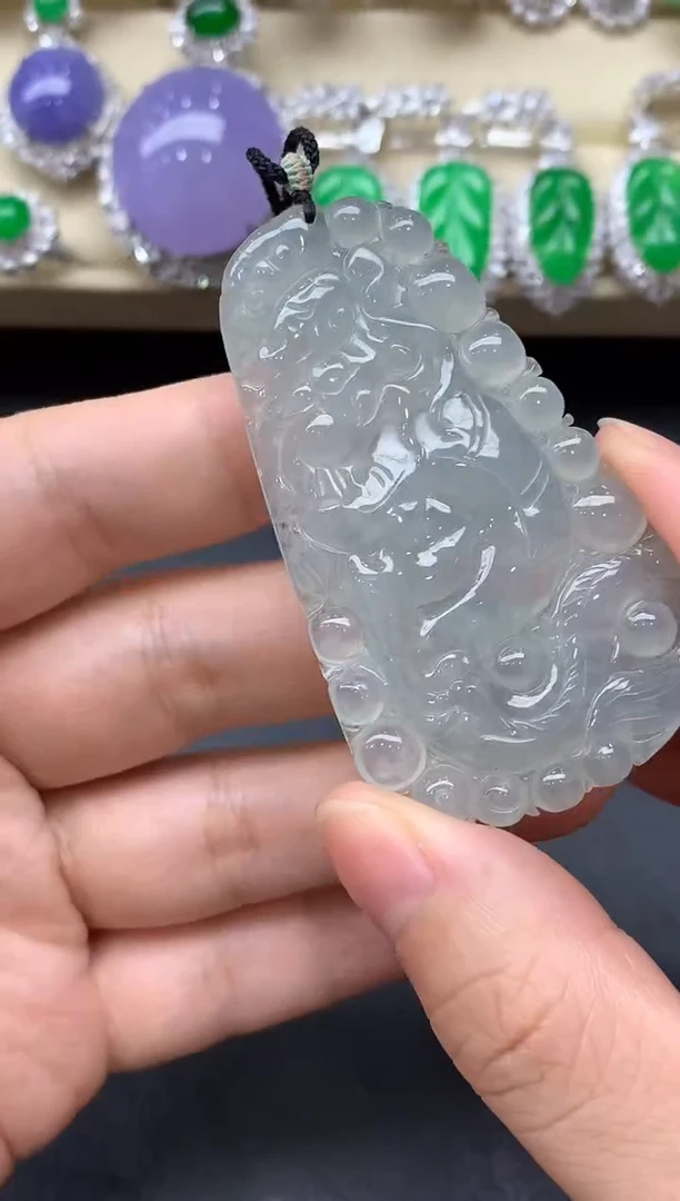 翡翠未镶嵌颈饰30-中国好珍宝