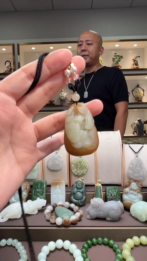 颈饰未镶嵌和田玉苏