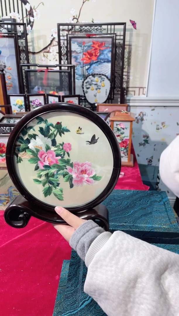 织绣精品苏绣手工刺绣，成品摆台。摆件7