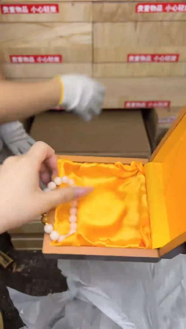 白玉菩提三色顶珠商品链接@@sp012