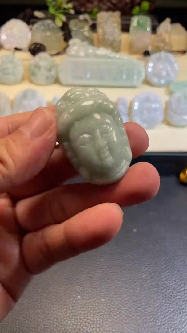 颈饰未镶嵌翡翠9/04/049