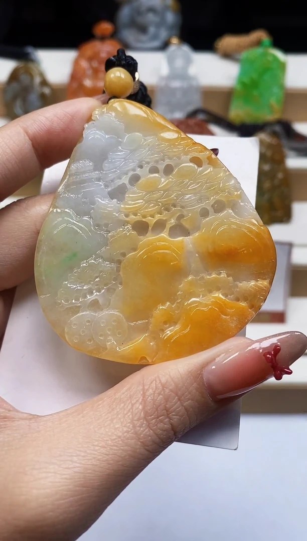 颈饰未镶嵌翡翠翡翠A货