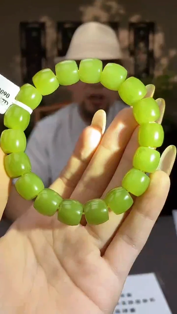 和田玉未镶嵌颈饰C136