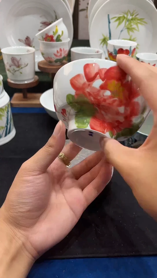 瓷片景德镇手工手绘高温釉下高白泥牡丹花金钟碗