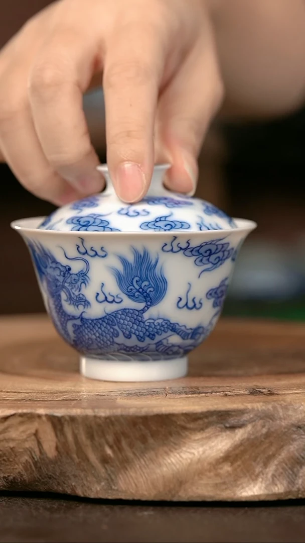 手绘手绘高温现代瓷  气  宝胎麒麟踏浪小元宝110cc