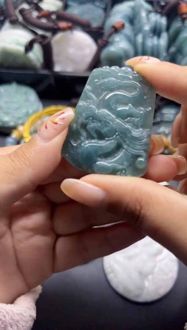 【闪购商品】翡翠颈饰未镶嵌翡翠