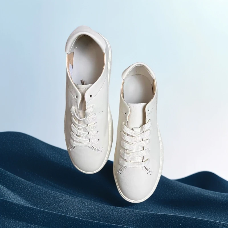 头层牛皮透气休闲小白鞋板鞋夏季系带单层软底开车厚底透气休闲鞋